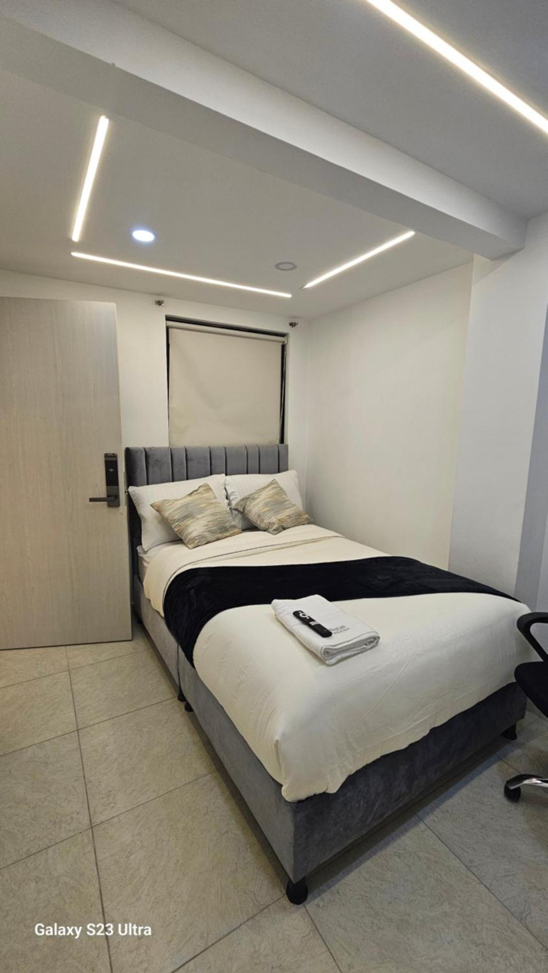 Hotel West Inn โบโกตา ภายนอก รูปภาพ