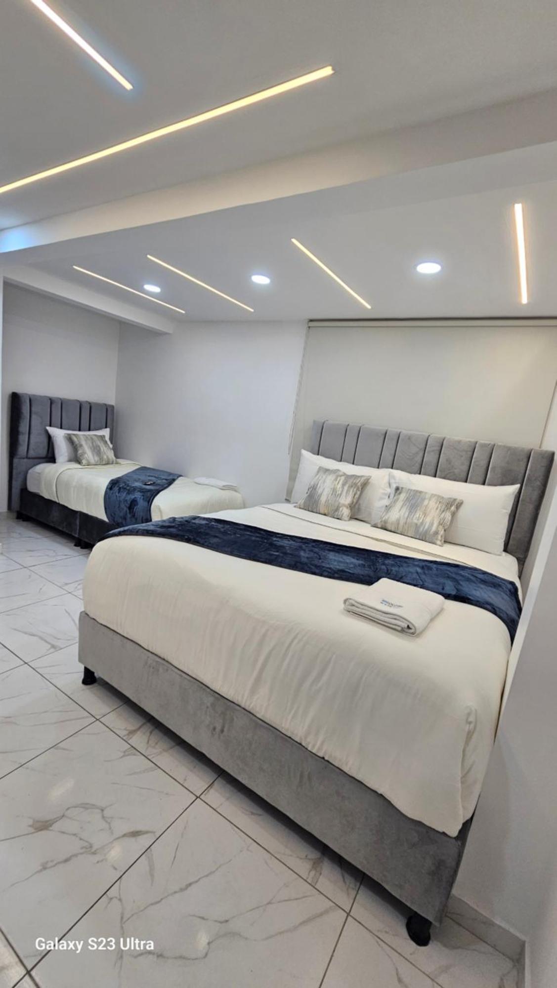 Hotel West Inn โบโกตา ภายนอก รูปภาพ