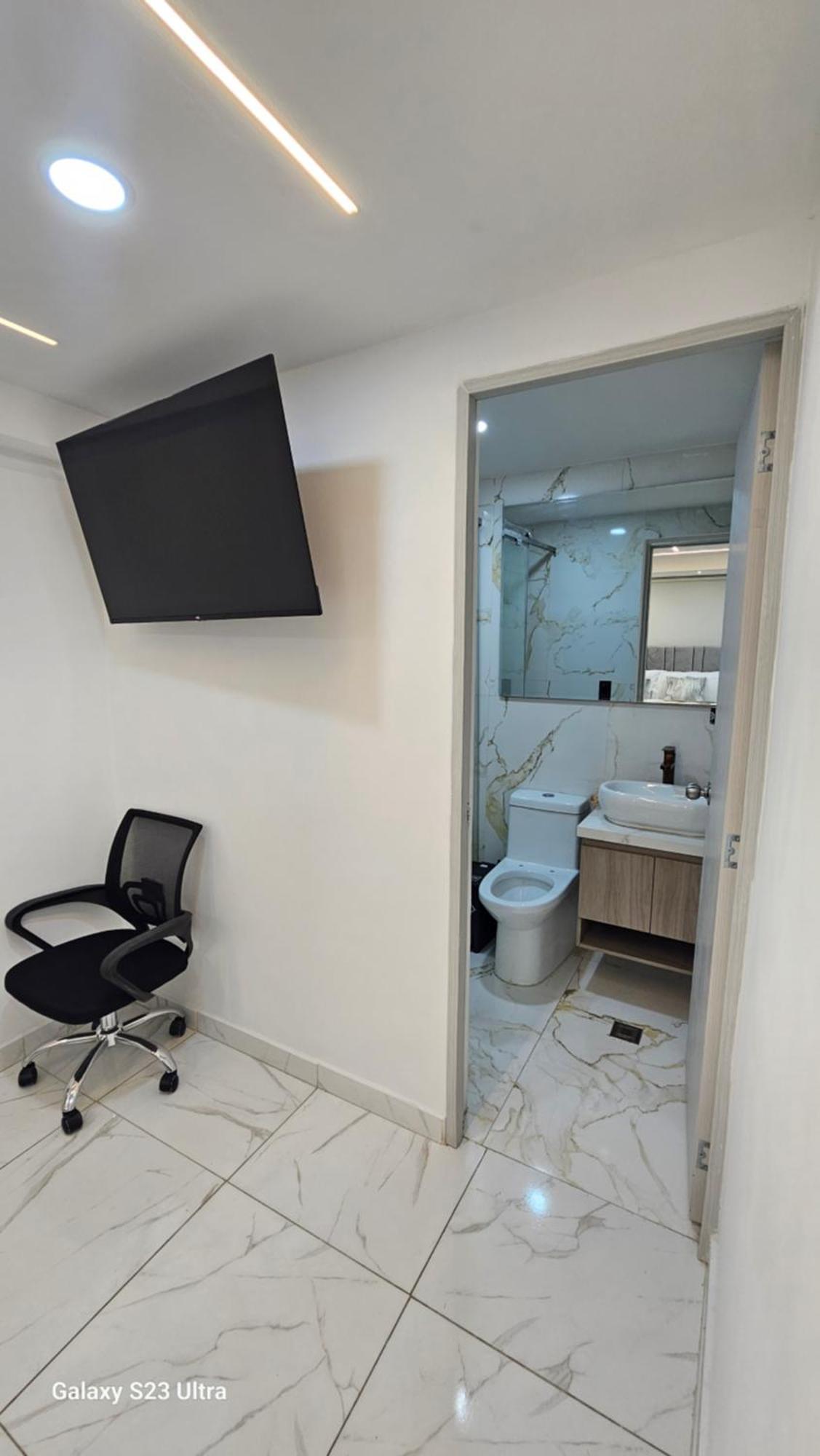 Hotel West Inn โบโกตา ภายนอก รูปภาพ
