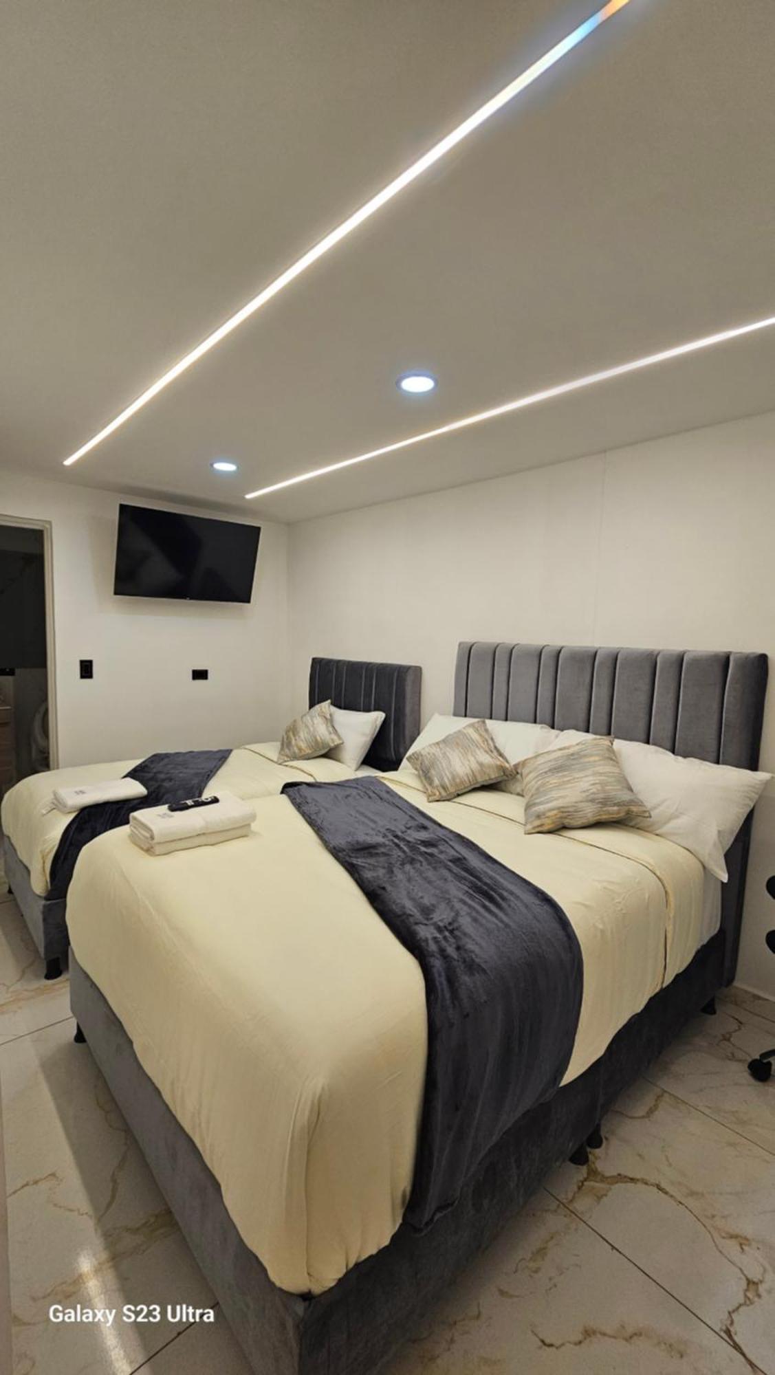 Hotel West Inn โบโกตา ภายนอก รูปภาพ