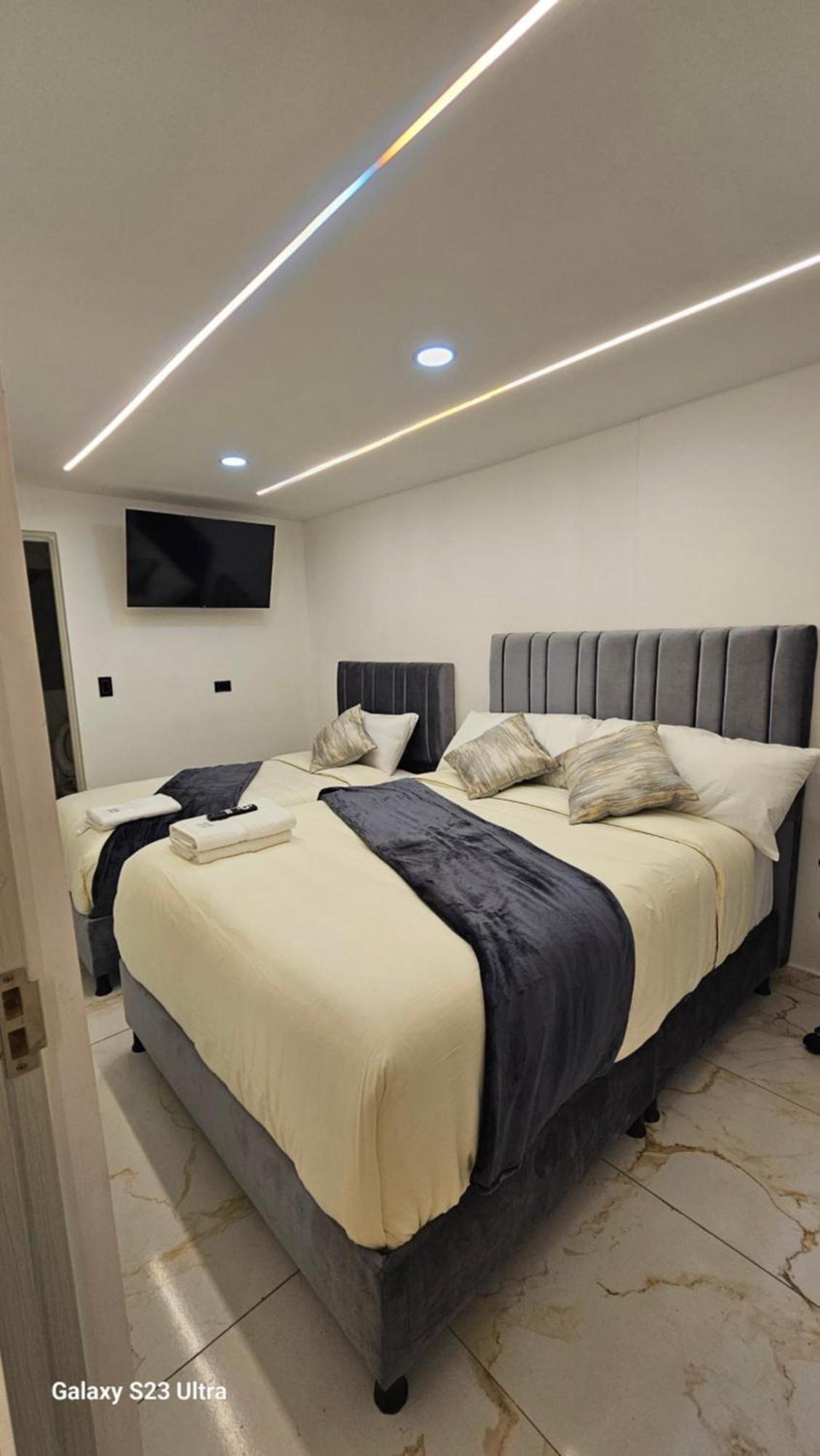 Hotel West Inn โบโกตา ภายนอก รูปภาพ