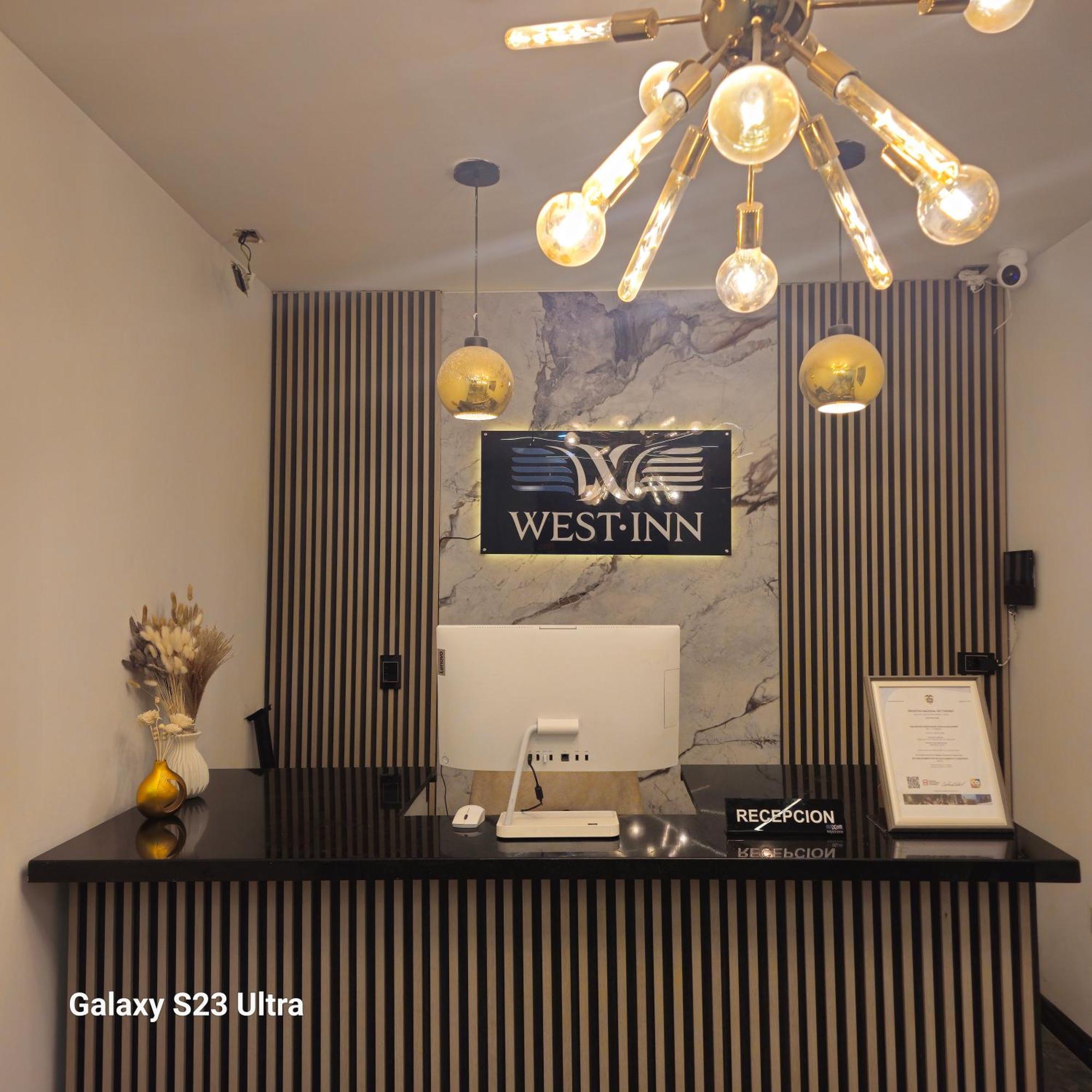 Hotel West Inn โบโกตา ภายนอก รูปภาพ